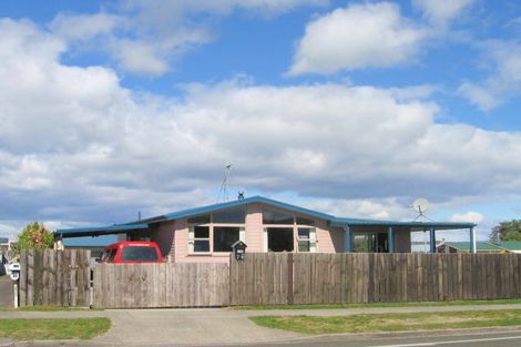 Photo of property in 145 Acacia Bay Road, Nukuhau, Taupo, 3330