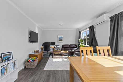 Photo of property in 74 Fitzroy Avenue, Fitzroy, Hamilton, 3206