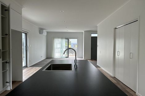 Photo of property in 15 Koreke Close, Kenepuru, Porirua, 5022