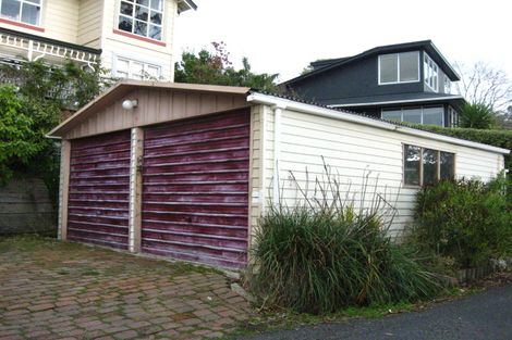 Photo of property in 33 Marine Parade, Macandrew Bay, Dunedin, 9014