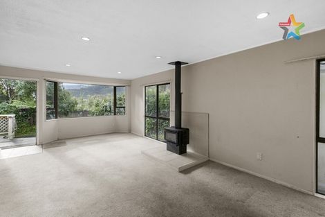 Photo of property in 20 Amber Grove, Birchville, Upper Hutt, 5018