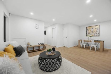 Photo of property in 1b Mamuku Drive, Massey, Auckland, 0614