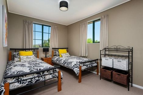 Photo of property in 1 Saunders Place, Te Puke, 3119