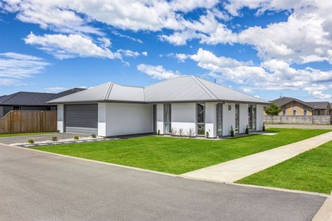 Photo of property in 2 Hapua Lane, Pegasus, 7612