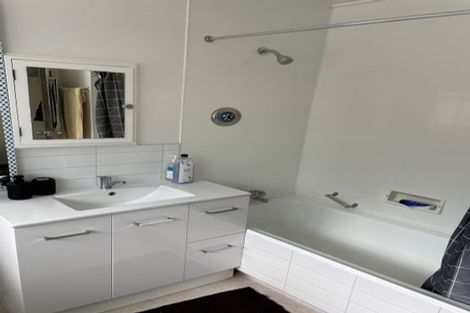 Photo of property in 34 Duchess Place, Maupuia, Wellington, 6022