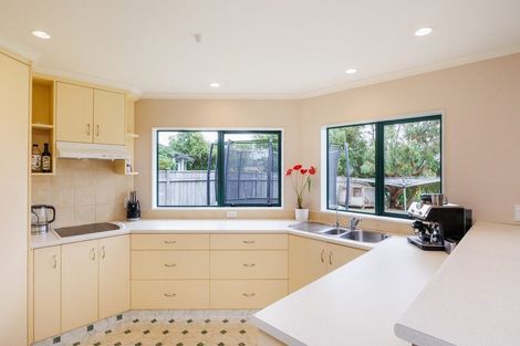 Photo of property in 140 Pacific Drive, Fitzherbert, Palmerston North, 4410