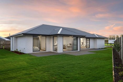 Photo of property in 26 Paradise Way, Halswell, Christchurch, 8025