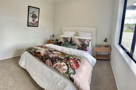 Photo of property in 6 Kerr Crescent, Patumahoe, 2679