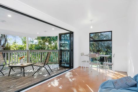 Photo of property in 1233 Papamoa Beach Road, Papamoa Beach, Papamoa, 3118