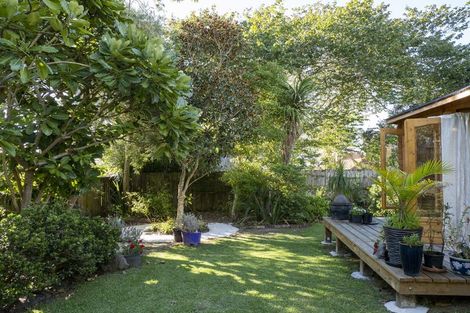 Photo of property in 41 Formby Avenue, Point Chevalier, Auckland, 1022