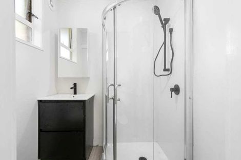 Photo of property in 2/49 Simkin Avenue, St Johns, Auckland, 1072