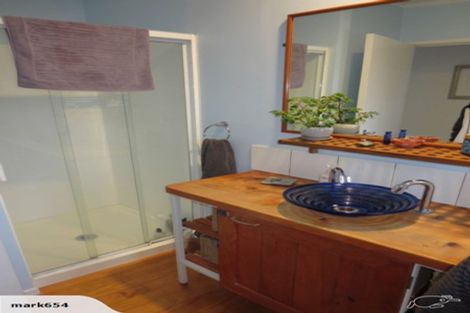 Photo of property in 39 Woodstock Road, Forrest Hill, Auckland, 0620