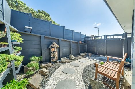 Photo of property in 11 Chastudon Place, Tawa, Wellington, 5028