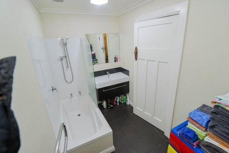 Photo of property in 92 Roy Street, Palmerston North, 4410