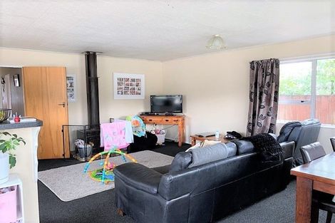 Photo of property in 8a Windlesham Place, Wakefield, 7025