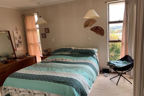 Photo of property in 2/75 Cliff View Drive, Green Bay, Auckland, 0604