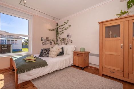 Photo of property in 30 The Esplanade, Westport, 7825