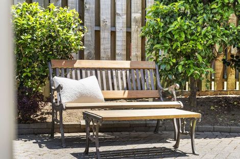 Photo of property in 2/27 Sorrel Crescent, Bucklands Beach, Auckland, 2012