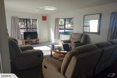 Photo of property in 5 Southview Place, Wattle Downs, Auckland, 2102