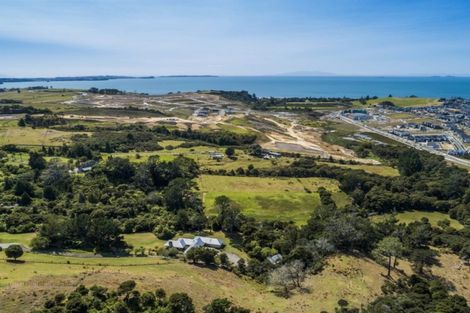 Photo of property in 106 Vaughans Road, Long Bay, Albany, 0792