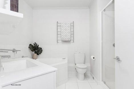 Photo of property in 3/15 Sixth Avenue, Tauranga, 3110