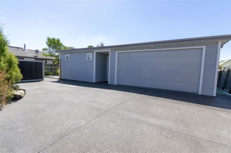 Photo of property in 33 Goodwood Close, Rangiora, 7400