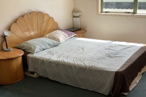 Photo of property in 76 Verran Road, Birkdale, Auckland, 0626