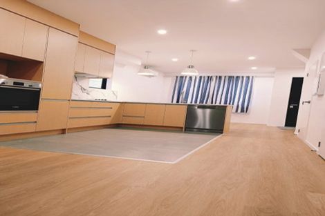 Photo of property in 9c Larne Avenue, Pakuranga Heights, Auckland, 2010