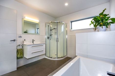 Photo of property in 372 Bower Avenue, North New Brighton, Christchurch, 8083