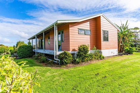 Photo of property in 7 Te Opi Road East, Whakapirau, Maungaturoto, 0583