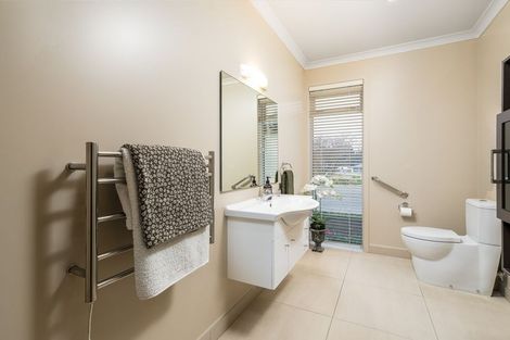 Photo of property in 238 Queen Street, Waimate, 7924