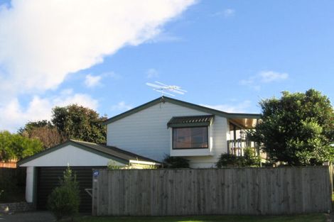 Photo of property in 55a Ngapaki Street, Waikanae Beach, Waikanae, 5036