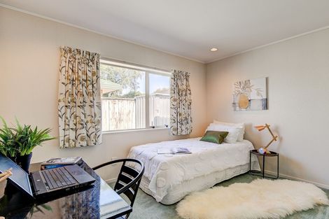 Photo of property in 112 Oxford Street, Tawa, Wellington, 5028