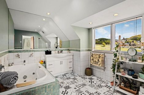 Photo of property in 6b Orange Grove, Churton Park, Wellington, 6037