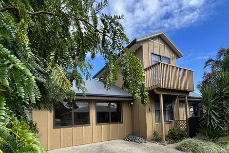 Photo of property in 57 Blake Street, Waitara, 4320
