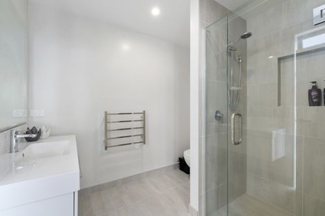 Photo of property in 2 Kereru Crescent, Wanaka, 9305