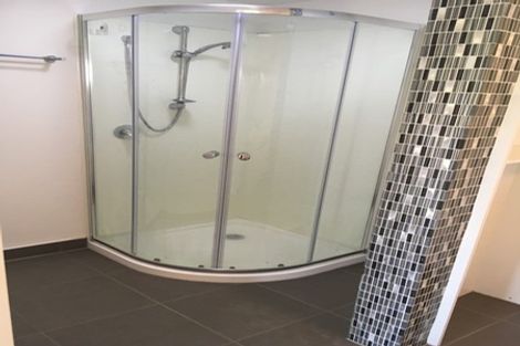 Photo of property in 1/34 Sycamore Drive, Sunnynook, Auckland, 0620