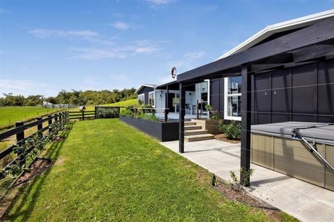 Photo of property in 401 Korito Road, Korito, New Plymouth, 4371