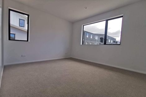 Photo of property in 22 Eileen Newey Place, Henderson, Auckland, 0612