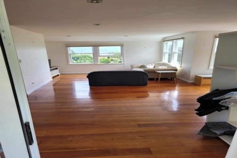 Photo of property in 19 Sidlaw Street, Strathmore Park, Wellington, 6022