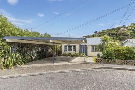 Photo of property in 39 Cluny Road, Plimmerton, Porirua, 5026