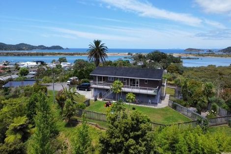 Photo of property in 21 Kakariki Road, Ngunguru, Whangarei, 0173