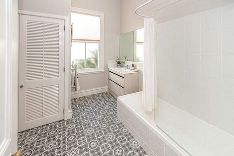 Photo of property in 12 Gloucester Street, Whanganui, 4500