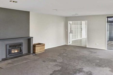 Photo of property in 54 Maffeys Road, Mount Pleasant, Christchurch, 8081