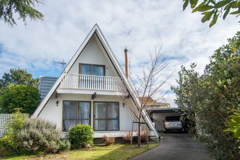 Photo of property in 7 Hamlin Place, Greenmeadows, Napier, 4112