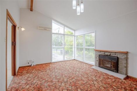 Photo of property in 28 Larnoch Road, Henderson, Auckland, 0610
