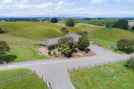 Photo of property in 137 Knorp Street, Halcombe, Feilding, 4779
