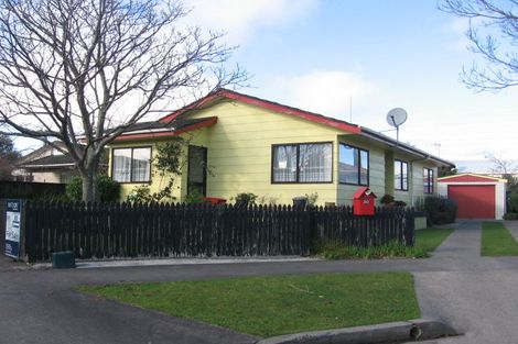 Photo of property in 86 Geraldine Crescent, Cloverlea, Palmerston North, 4412
