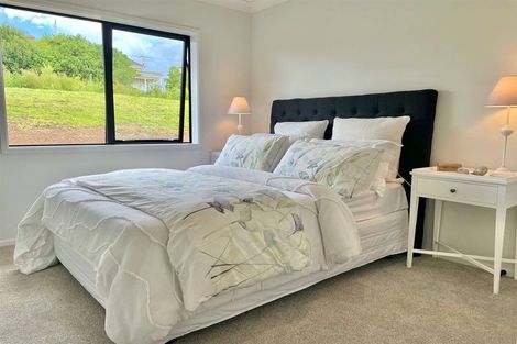 Photo of property in 6 Kerr Crescent, Patumahoe, 2679