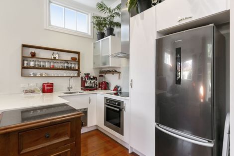 Photo of property in 42 Coromandel Street, Newtown, Wellington, 6021
